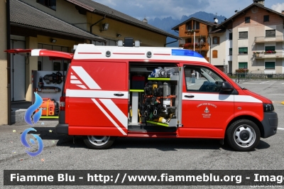 Volkswagen Transporter T5 restyle
Vigili del Fuoco
Unione Distrettuale di Primiero
Corpo Volontario di Mezzano (TN)
Allestimento Brandschutz
VF 2K5 TN
Parole chiave: Volkswagen Transporter_T5_restyle VF2K5TN