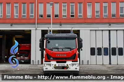 Iveco EuroCargo MaxiCity 180E30 IV serie
Vigili del Fuoco
Comando Provinciale di Ravenna
AutoPompaSerbatoio allestimento Magirus
VF 30223
Parole chiave: Iveco EuroCargo_MaxiCity_180E30_IVserie VF30223