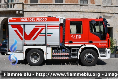 Iveco EuroCargo 120E25 IV serie - NewCity 2020
Vigili del Fuoco
Comando Provinciale di Ferrara
Autopompa serbatoio allestimento Iveco-Magirus
VF 30714
Parole chiave: Iveco EuroCargo_120E25_IVserie - NewCity_2020 VF30714