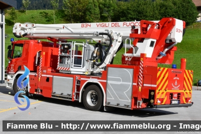 Scania P320 II serie
Vigili del Fuoco
Unione Distrettuale di Mezzolombardo
Distaccata al Corpo Volontario di Andalo (TN)
Allestimento Rosenbauer
VF 3L0 TN
Parole chiave: Scania P320_IIserie VF3L0TN