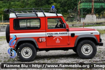 Land Rover Defender 90
Vigili del Fuoco
Unione Distrettuale di Primiero
Corpo Volontario di Canal San Bovo (TN)
VF 3D0 TN
Parole chiave: Land-Rover Defender_90 VF3D0TN