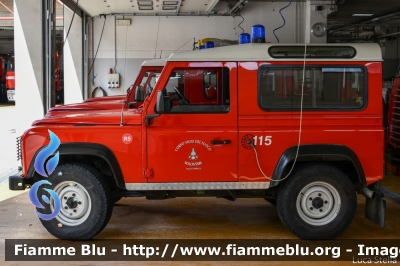 Land-Rover Defender 90
Vigili del Fuoco
Unione Distrettuale Alto Garda e Ledro
Corpo Volontario di Riva del Garda
VF 3D1 TN
Parole chiave: Land-Rover Defender_90 VF3D1TN