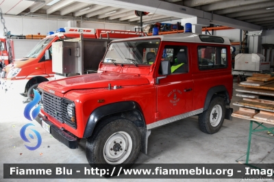 Land-Rover Defender 90
Vigili del Fuoco
Unione Distrettuale Alto Garda e Ledro
Corpo Volontario di Dro
VF 3E7 TN
Parole chiave: Land-Rover Defender_90 VF3E7TN