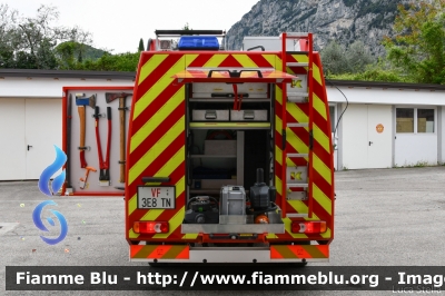 Mercedes-Benz Sprinter 4x4 III Serie
Vigili del Fuoco
Unione Distrettuale Alto Garda e Ledro
Corpo Volontario di Dro
Allestimento Kofler Fahrzeugbau
VF 3E8 TN
Parole chiave: Mercedes-Benz Sprinter_4x4_IIISerie VF3E8TN