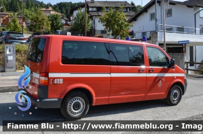 Volkswagen Transporter T5
Vigili del Fuoco
Distretto della Vallagarina
Corpo Volontario di Folgaria (TN)
VF 4H9 TN
Parole chiave: Volkswagen Transporter_T5 VF4H9TN