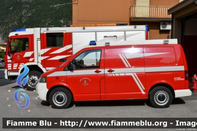 Volkswagen Transporter T5
Vigili del Fuoco
Unione Distrettuale della Vallagarina
Corpo Volontario di Ala
Allestimento Kofler Fahrzeugbau
VF 5H6 TN
Parole chiave: Volkswagen Transporter_T5 VF5H6TN