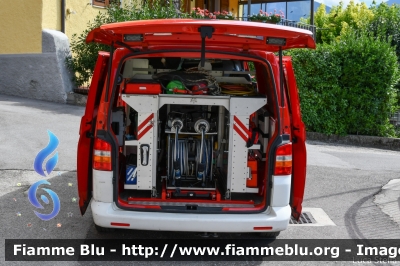 Volkswagen Transporter T5
Vigili del Fuoco
Unione Distrettuale di Trento
Corpo Volontario di Lasino (TN)
Allestimento Kofler Fahrzeugbau
VF 5A4 TN
Parole chiave: Volkswagen Transporter_T5 VF5A4TN