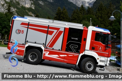 Man TGM 18.340 4x4 II serie
Vigili del Fuoco
Unione distrettuale di Mezzolombardo
Corpo Volontario di Molveno (TN)
Allestimento Brandus Rosenbauer
VF 5D0 TN
Parole chiave: Man TGM_18.340_4x4_IIserie VF5D0TN