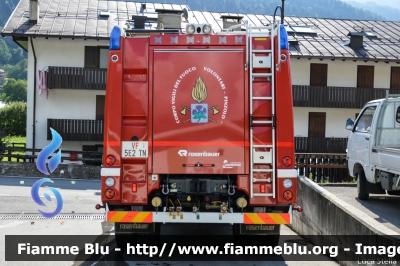 Scania P400 4x4 I serie
Vigili del Fuoco
Unione Distrettuale delle Giudicarie
Corpo Volontario di Pinzolo (TN)
Allestimento Rosenbauer-Brandschutz
VF 5E2 TN
Parole chiave: Scania P400_4x4_Iserie VF5E2TN