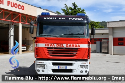 Iveco Stralis AS I serie
Vigili del Fuoco
Unione Distrettuale Alto Garda e Ledro
Corpo Volontario di Riva del Garda
VF 5H2 TN
Parole chiave: Iveco Stralis_AS_Iserie VF5H2TN