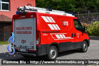 Iveco Daily VI serie
Vigili del Fuoco
Unione Distrettuale di Trento
Corpo Volontario di Vigolo Baselga (TN)
Allestimento Kofler Fahrzeugbau
VF 5J6 TN
Parole chiave: Iveco Daily_VIserie VF5J6TN