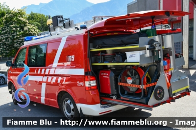 Volkswagen Transporter T5 Restyle
Vigili del Fuoco
Distretto di Pergine Valsugana
Corpo Volontario di Caldonazzo (TN)
Polisoccorso allestimento Brandshutz
Carro soccorso
VF 5J7 TN
Parole chiave: Volkswagen Transporter_T5_Restyle VF5J7TN