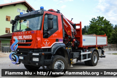 Iveco Trakker 4x4 II serie
Vigili del Fuoco
Unione Distrettuale di Fondo
Distaccata al Corpo Volontario di Ronzone (TN)
Allestimento Iveco-Magirus
VF 5K7 TN
Parole chiave: Iveco Trakker_4x4_IIserie VF5K7TN