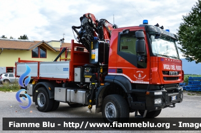 Iveco Trakker 4x4 II serie
Vigili del Fuoco
Unione Distrettuale di Fondo
Distaccata al Corpo Volontario di Ronzone (TN)
Allestimento Iveco-Magirus
VF 5K7 TN
Parole chiave: Iveco Trakker_4x4_IIserie VF5K7TN