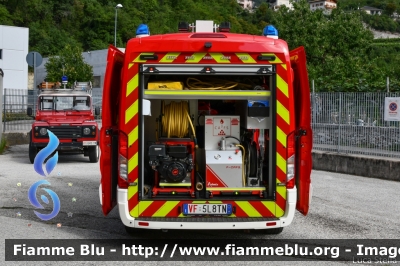 Ford Transit VIII serie
Vigili del Fuoco
Unione Distrettuale di Trento
Corpo Volontario di Vezzano (TN)
Allestimento Fulmix
VF 5L0 TN
Parole chiave: Ford Transit_VIIIserie VF5L8TN