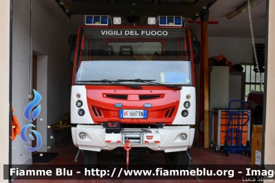 Bucher BU200 4x4
Vigili del Fuoco
Unione Distrettuale Alto Garda e Ledro
Corpo Volontario di Drena
Allestimento Kofler Fahrzeugbau
VF 6H7 TN
Parole chiave: Bucher BU200_4x4 VF6H7TN