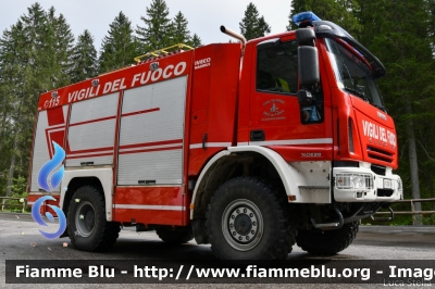 Iveco EuroFire 140E28 4x4 II serie
Vigili del Fuoco
Unione Distrettuale di Primiero
Corpo Volontario di San Martino di Castrozza (TN)
Allestimento Iveco-Magirus
VF 7A9 TN 
Parole chiave: Iveco EuroFire_140E28_4x4_IIserie VF7A9TN