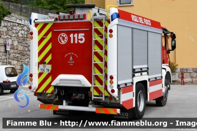 Iveco Eurocargo 4x4 150-320 III serie
Vigili del Fuoco
Unione Distrettuale di Trento
Corpo Volontario di Lasino (TN)
Allestimento Iveco Magirus
VF 7D0 TN
Parole chiave: Iveco Eurocargo_4x4_150-320_IIIserie VF7D0TN