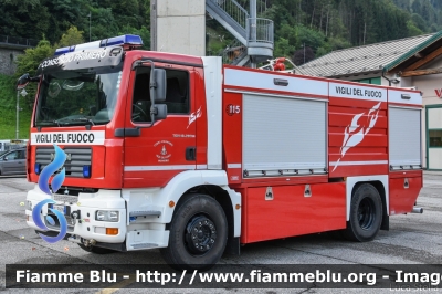 Man TGM 18.280 I serie
Vigili del Fuoco
Unione Distrettuale di Primiero
Corpo Volontario del Consorzio del Primiero (TN)
Allestimento EMPL Austria
VF 7K6 TN
Parole chiave: Man TGM_18.280_Iserie VF7K6TN