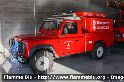 Land-Rover Defender 110
Vigili del Fuoco
Unione Distrettuale Alto Garda e Ledro
Corpo Volontario di Arco (TN)
VF 8D3 TN
Parole chiave: Land-Rover Defender_110 VF8D3TN