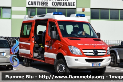 Mercedes-Benz Sprinter 4x4 III serie
Vigili del Fuoco
Unione Distrettuale delle Giudicarie
Corpo Volontario di Pinzolo (TN)
Allestimento Brandschutz
VF 8K5 TN
Parole chiave: Mercedes-Benz Sprinter_4x4III serieK5TN