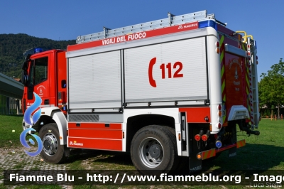 Iveco EuroCargo 150E30 4x4 III serie
Vigili del Fuoco
Unione Distrettuale di Trento
Corpo Volontario di Terlago (TN)
Allestimento Iveco Magirus
VF 9L0 TN
Parole chiave: Iveco EuroCargo_150E30_4x4_IIIserie VF9L0TN