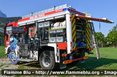 Iveco EuroCargo 150E30 4x4 III serie
Vigili del Fuoco
Unione Distrettuale di Trento
Corpo Volontario di Terlago (TN)
Allestimento Iveco Magirus
VF 9L0 TN
Parole chiave: Iveco EuroCargo_150E30_4x4_IIIserie VF9L0TN