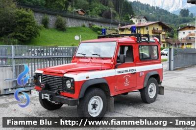 Land Rover Defender 90
Vigili del Fuoco
Unione Distrettuale di Primiero
Corpo Volontario del Consorzio del Primiero (TN)
VF 9D9 TN
Parole chiave: Land-Rover Defender90 VF9D9TN