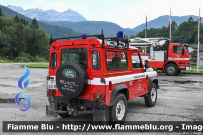 Land Rover Defender 90
Vigili del Fuoco
Unione Distrettuale di Primiero
Corpo Volontario del Consorzio del Primiero (TN)
VF 9D9 TN
Parole chiave: Land-Rover Defender90 VF9D9TN