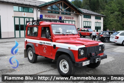 Land Rover Defender 90
Vigili del Fuoco
Unione Distrettuale di Primiero
Corpo Volontario del Consorzio del Primiero (TN)
VF 9D9 TN
Parole chiave: Land-Rover Defender90 VF9D9TN