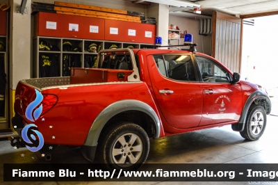 Mitsubishi L200 IV serie
Vigili del Fuoco
Unione Distrettuale di Fondo
Corpo Volontario di Amblar (TN)
VF 9G2 TN
Parole chiave: Mitsubishi L200_IVserie VF9G2TN