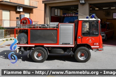 OZ Turbo 4x4
Vigili del Fuoco
Unione Distrettuale della Vallagarina
Corpo Volontario di Ala
VF A03 TN
Parole chiave: OZ Turbo_4x4 VFA03TN