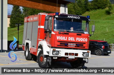 Iveco EuroCargo 135E24 4x4 I serie
Vigili del Fuoco
Unione distrettuale di Mezzolombardo
Corpo Volontario di Andalo (TN)
Allestimento Iveco Magirus Grizzly
VF F13 TN
Parole chiave: Iveco EuroCargo_135E24_4x4_Iserie VFF13TN