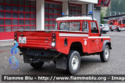 Land Rover Defender 110
Vigili del Fuoco
Unione distrettuale di Fassa
Corpo Volontario di Canazei (TN)
VF 1E1 TN
Parole chiave: Land-Rover Defender_110 VF1e1tn