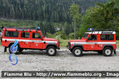 Land Rover Defender 
Vigili del Fuoco
Unione Distrettuale di Primiero
Corpo Volontario di Canal San Bovo (TN)
VF 2E4 TN 
VF 3D0 TN
Parole chiave: Land-Rover Defender VF2E4TN VF3D0TN