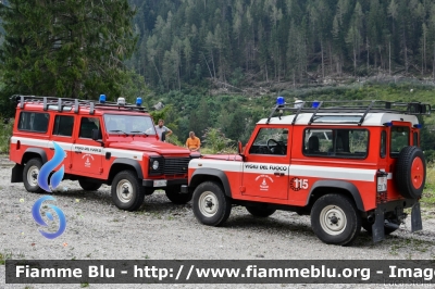 Land Rover Defender 
Vigili del Fuoco
Unione Distrettuale di Primiero
Corpo Volontario di Canal San Bovo (TN)
VF 2E4 TN 
VF 3D0 TN
Parole chiave: Land-Rover Defender VF2E4TN VF3D0TN