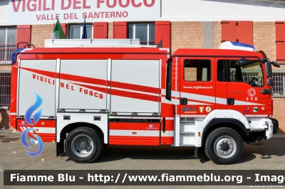 Man TGM 13.290 4x4 II serie
Vigili del Fuoco
Comando Provinciale di Bologna
Distaccamento Volontario di Fontanelice
Allestimento BAI
Parole chiave: Man TGM_13.290_4x4_IIserie