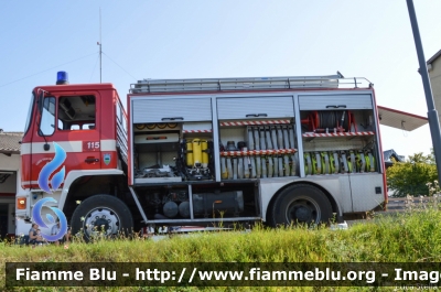 Man M90
Vigili del Fuoco
Distretto della Vallagarina
Corpo Volontario di Folgaria (TN)
VF A25 TN
Parole chiave: Man M90 VFA25TN