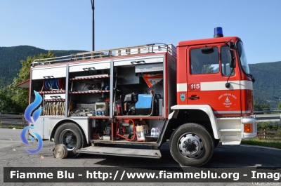 Man M90
Vigili del Fuoco
Distretto della Vallagarina
Corpo Volontario di Folgaria (TN)
VF A25 TN
Parole chiave: Man M90 VFA25TN