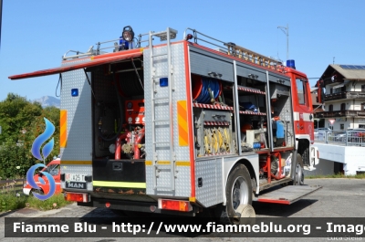 Man M90
Vigili del Fuoco
Distretto della Vallagarina
Corpo Volontario di Folgaria (TN)
VF A25 TN
Parole chiave: Man M90 VFA25TN