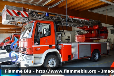 Iveco EuroCargo 120E21 I serie
Vigili del Fuoco
Unione Distrettuale di Cles (TN)
AutoScala da 24 metri allestimento Iveco-Magirus
VF A74 TN
Parole chiave: Iveco EuroCargo_120E21_Iserie VFA74TN