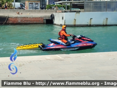 Bombardier Sea Doo GTI 4-Tec 130
Vigili del Fuoco
Comando Provinciale di Forlì Cesena
Distaccamento Permanente di Cesenatico
Nucleo Salvamento Acquatico
Parole chiave: Bombardier Sea-Doo GTI_4-Tec_130 Bell_Italia_2021