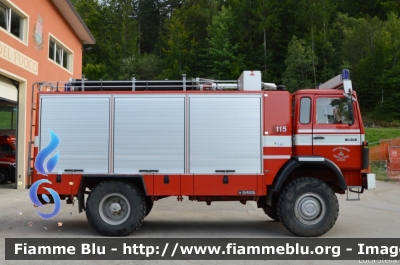 Iveco 110-17 4x4
Vigili del Fuoco
Distretto di Trento
Corpo Volontario di Lavarone
Autobotte allestimento BAribbi
 VF B33 TN
Parole chiave: Iveco 110-17_4x4 VFB33TN