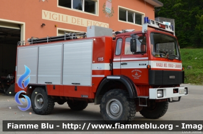 Iveco 110-17 4x4
Vigili del Fuoco
Distretto di Trento
Corpo Volontario di Lavarone
Autobotte allestimento BAribbi
 VF B33 TN
Parole chiave: Iveco 110-17_4x4 VFB33TN