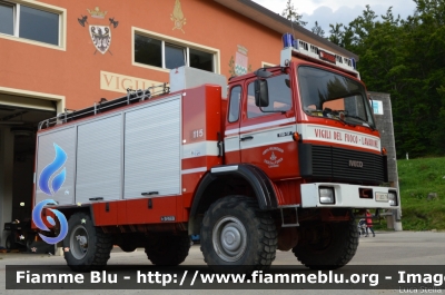 Iveco 110-17 4x4
Vigili del Fuoco
Distretto di Trento
Corpo Volontario di Lavarone
Autobotte allestimento BAribbi
 VF B33 TN
Parole chiave: Iveco 110-17_4x4 VFB33TN