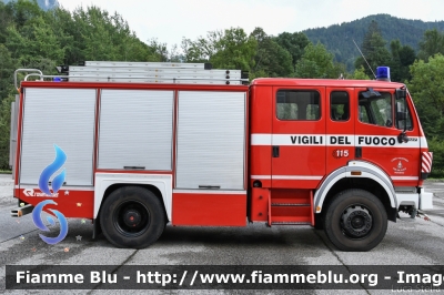 Mercedes-Benz 1227 4x4
Vigili del Fuoco
Unione Distrettuale di Primiero
Corpo Volontario del Consorzio del Primiero (TN)
Allestimento Rosenbauer
VF B80 TN
Parole chiave: Mercedes-Benz 1227_4x4 VFB80TN