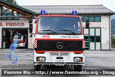 Mercedes-Benz 1227 4x4
Vigili del Fuoco
Unione Distrettuale di Primiero
Corpo Volontario del Consorzio del Primiero (TN)
Allestimento Rosenbauer
VF B80 TN
Parole chiave: Mercedes-Benz 1227_4x4 VFB80TN