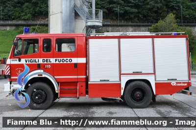 Mercedes-Benz 1227 4x4
Vigili del Fuoco
Unione Distrettuale di Primiero
Corpo Volontario del Consorzio del Primiero (TN)
Allestimento Rosenbauer
VF B80 TN
Parole chiave: Mercedes-Benz 1227_4x4 VFB80TN