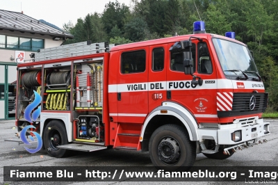 Mercedes-Benz 1227 4x4
Vigili del Fuoco
Unione Distrettuale di Primiero
Corpo Volontario del Consorzio del Primiero (TN)
Allestimento Rosenbauer
VF B80 TN
Parole chiave: Mercedes-Benz 1227_4x4 VFB80TN