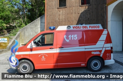 Volkswagen Transporter T5
Vigili del Fuoco
Distretto di Pergine Valsugana
Corpo Volontario di Levico Terme (TN)
Allestimento Piemme Matacena
Pinza Idraulica
VF B92 TN
Parole chiave: Volkswagen Transporter_T5 VFB92TN